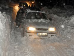 Taziyeye giderken mahsur kaldılar  
